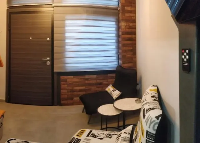 Youth Loft In Ano Poli *